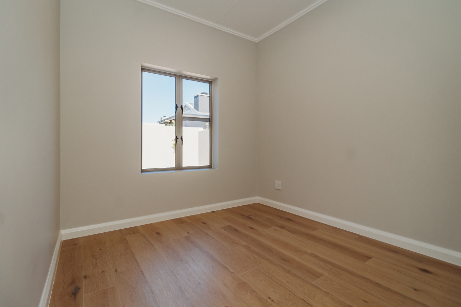 3 Bedroom Property for Sale in Kraaibosch Western Cape